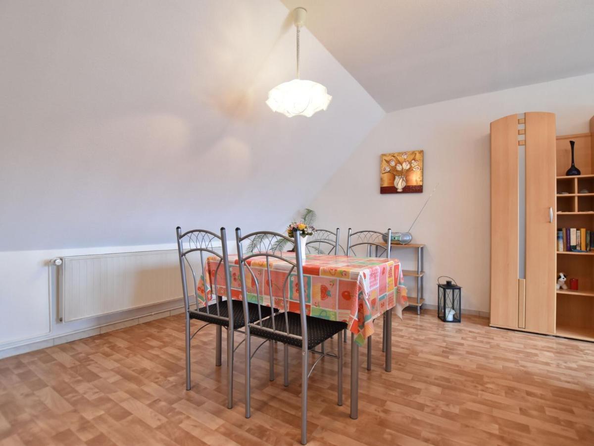 Attractive Apartment In Kluetz Near The Sea Клюц Екстериор снимка